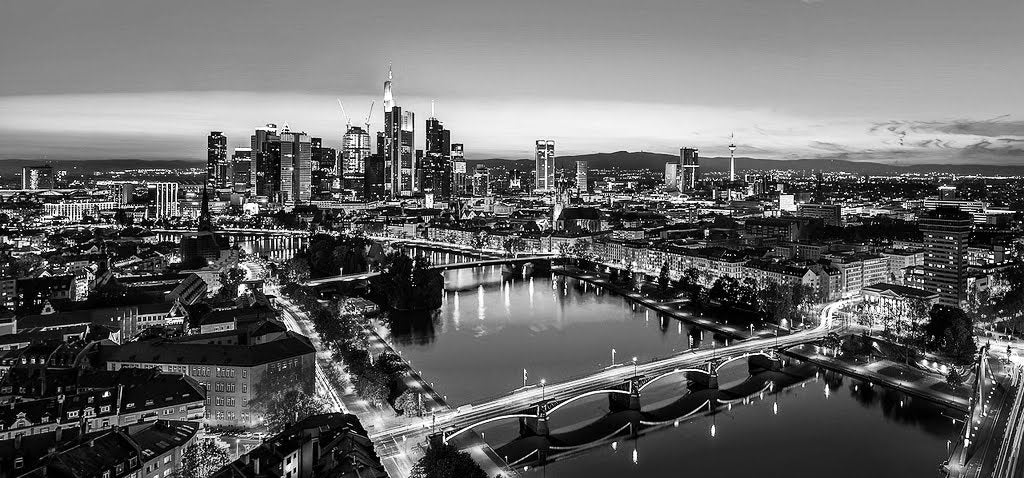 PANORAMA33 - XXL-LEINWANDBILDER-PANORAMA-FRANKFURT-SKYLINE-NACHT-SCHWARZ-SONNENUNTERGANG-SONNENAUFGANG-SCHWARZ-WEISS