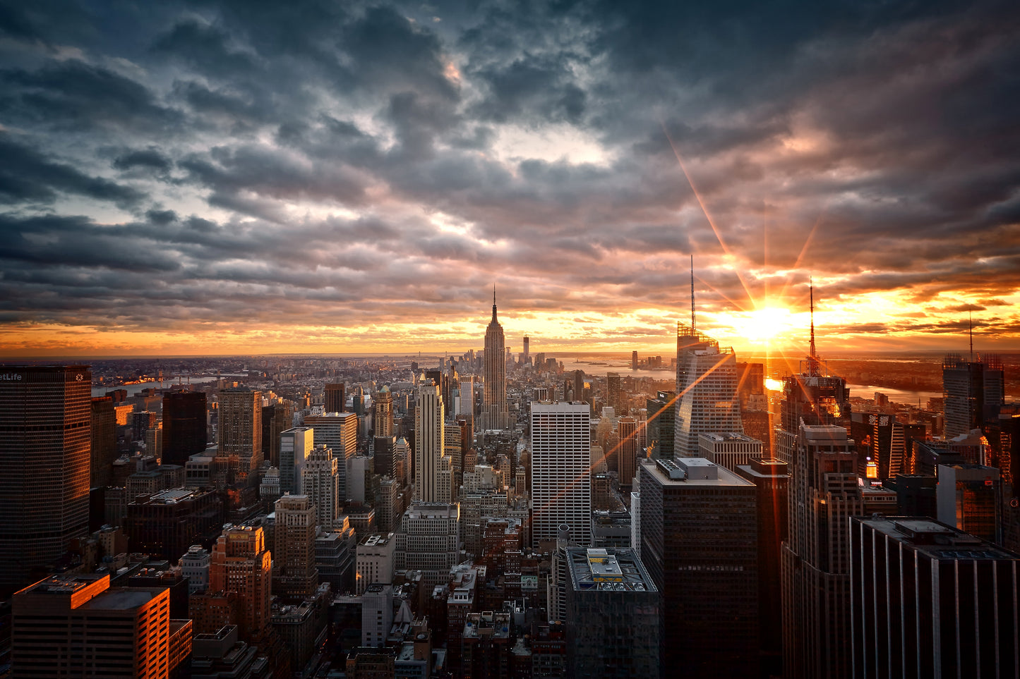X167 - MEGA XXXL 160X90 CM Leinwandbilder inkl. Holzrahmen - Stadt im Sonnenuntergang Skyline Sonne Wolken Himmel