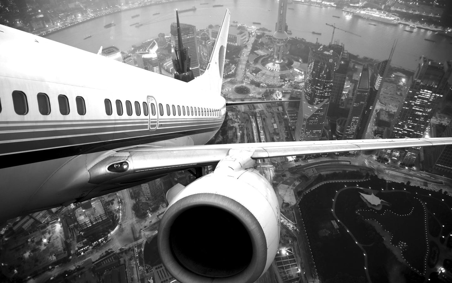l67 MEGA XXXL 160X90 CM Leinwandbilder inkl. Holzrahmen TAKEOFF FLUGZEUG SCHWARZ WEISS HIMMEL STADT SKYLINE