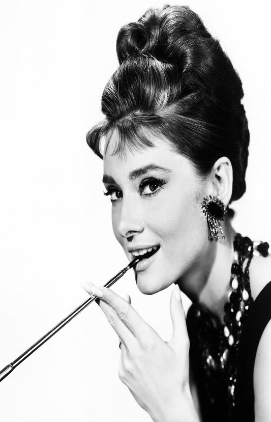 MEGA XXXL 160X90 CM Leinwandbilder inkl. Holzrahmenr Audrey Hepburn Tiffany Zigarette