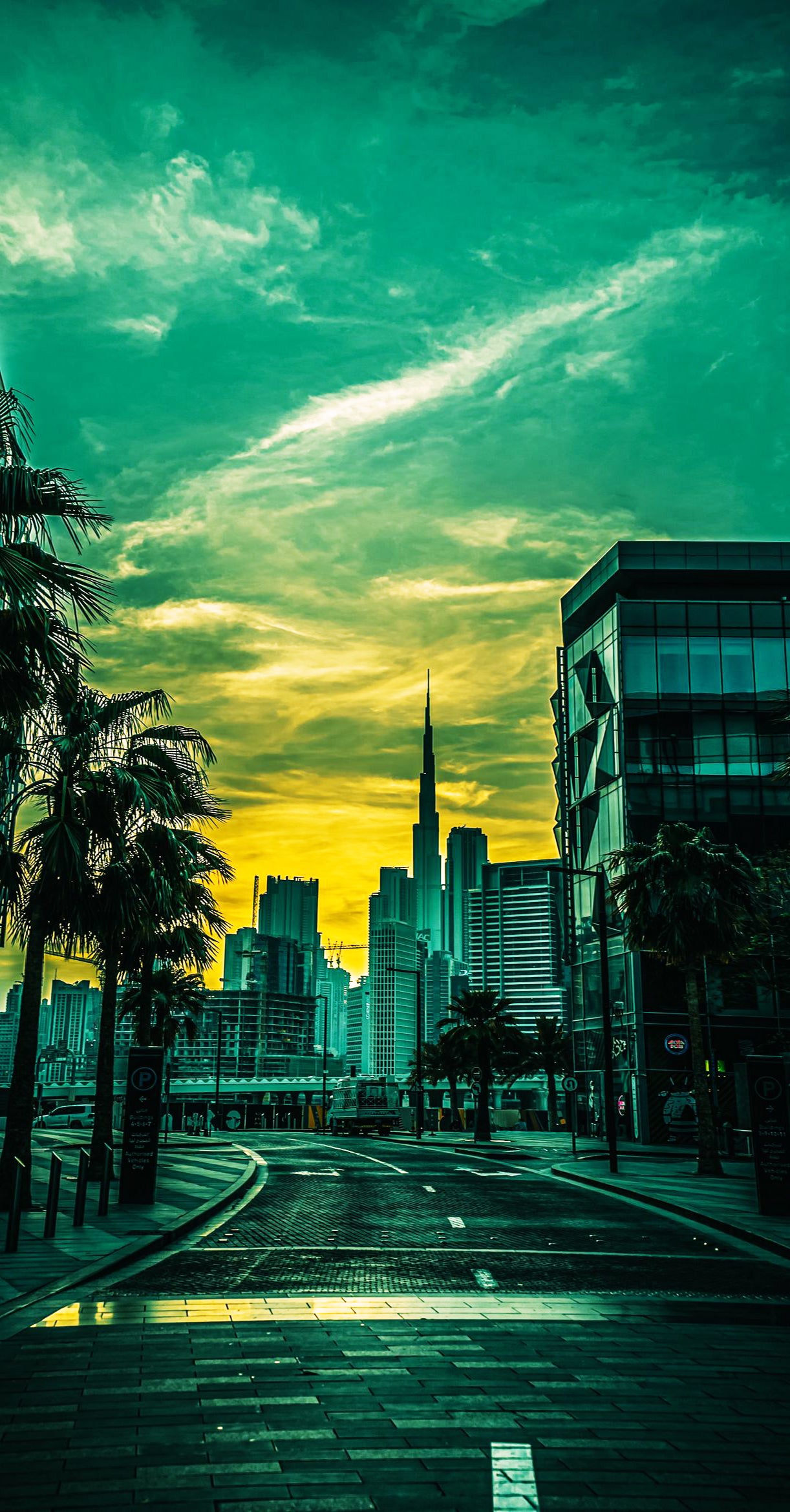 X727 - XXXL LEINWANDBILDER INKLUSIVE HOLZRAHMEN - Stadtansicht Palmen Skyline Stadtleben Architektur Reiseziele Natur und Stadt Sonnenuntergang Stadtfotografie