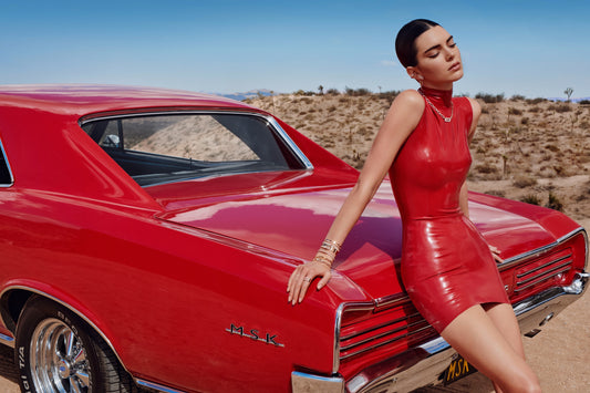XXL Leinwandbilder Kendall Jenner Red Muscle Car Hot Rod
