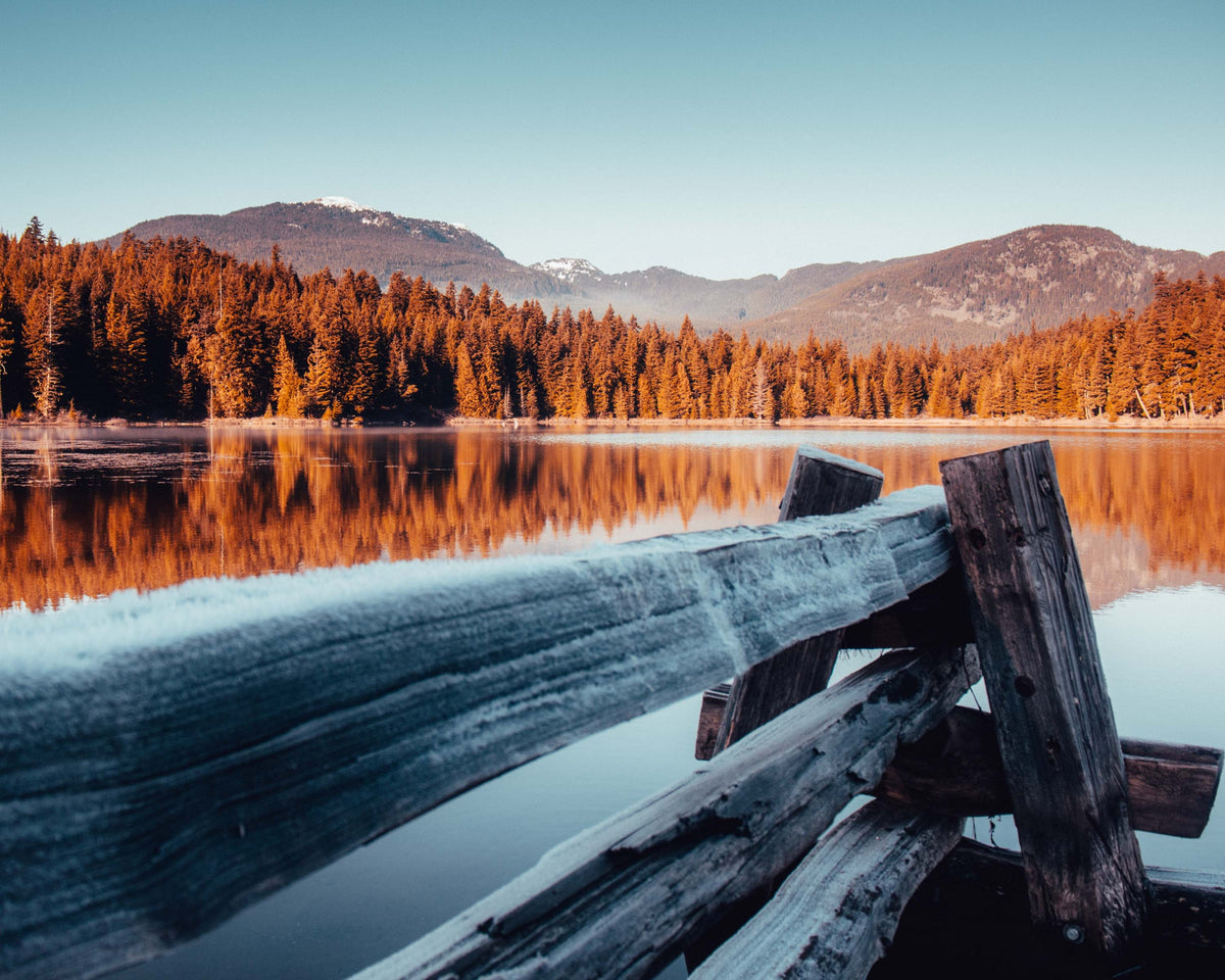 XXL Leinwandbilder Outdoor am See im Herbst