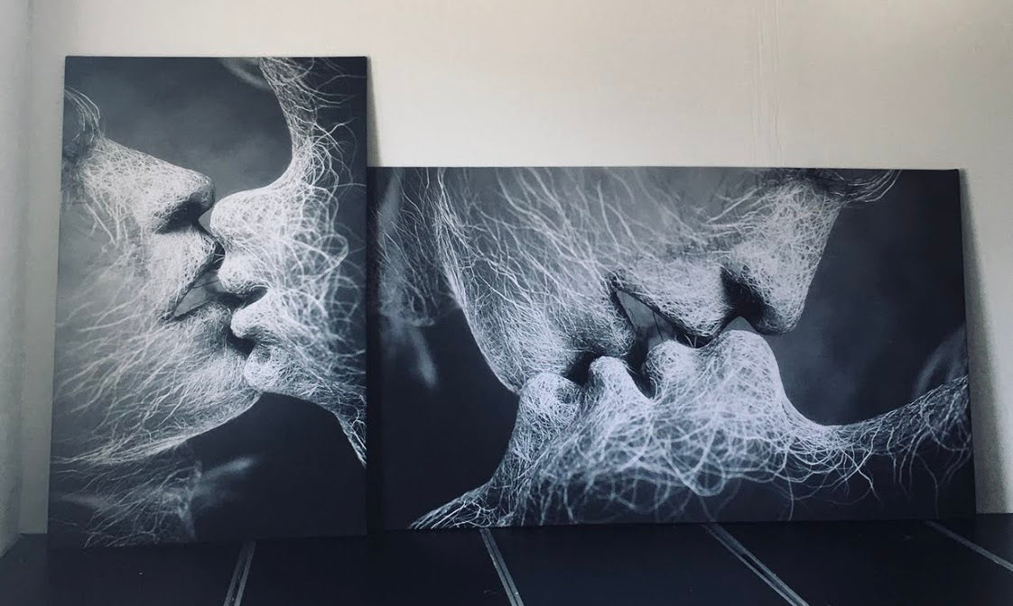 MEGA XXXL 160X90 CM Leinwandbilder inkl. Holzrahmen Der Kuss SW